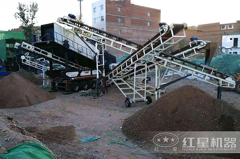 移動石料破碎機(jī) 移動石料破碎機(jī)