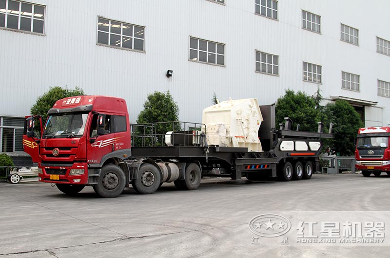 移動反擊破碎機(jī) 移動反擊破碎機(jī)