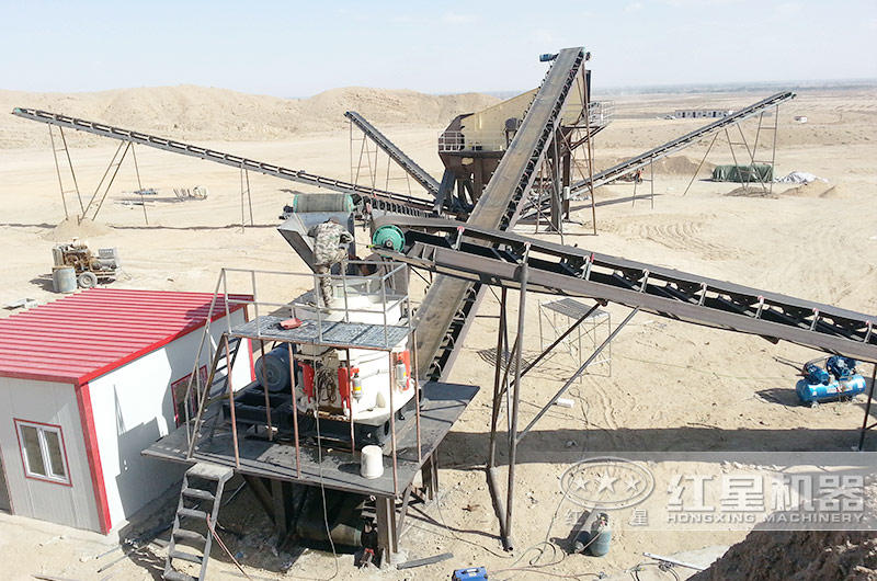 圓錐破碎機現(xiàn)場實拍 圓錐破碎機現(xiàn)場實拍