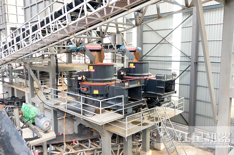 江蘇客戶大型砂石現(xiàn)場沖擊式破碎機 江蘇客戶大型砂石現(xiàn)場沖擊式破碎機